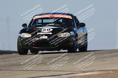 media/Oct-26-2025-CalClub SCCA (Sun) [[8ce1e69566]]/Group 5/Grapevine/